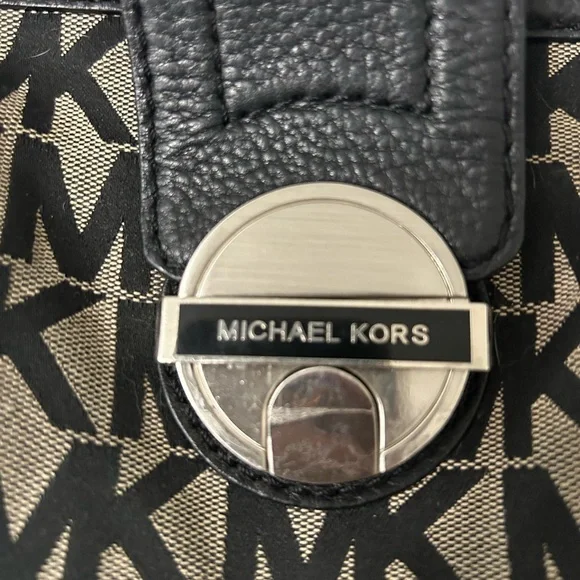 Michael Kors Black and Brown Monogram Shoulder Bag. Needs Rehab! - Picture 3 of 5